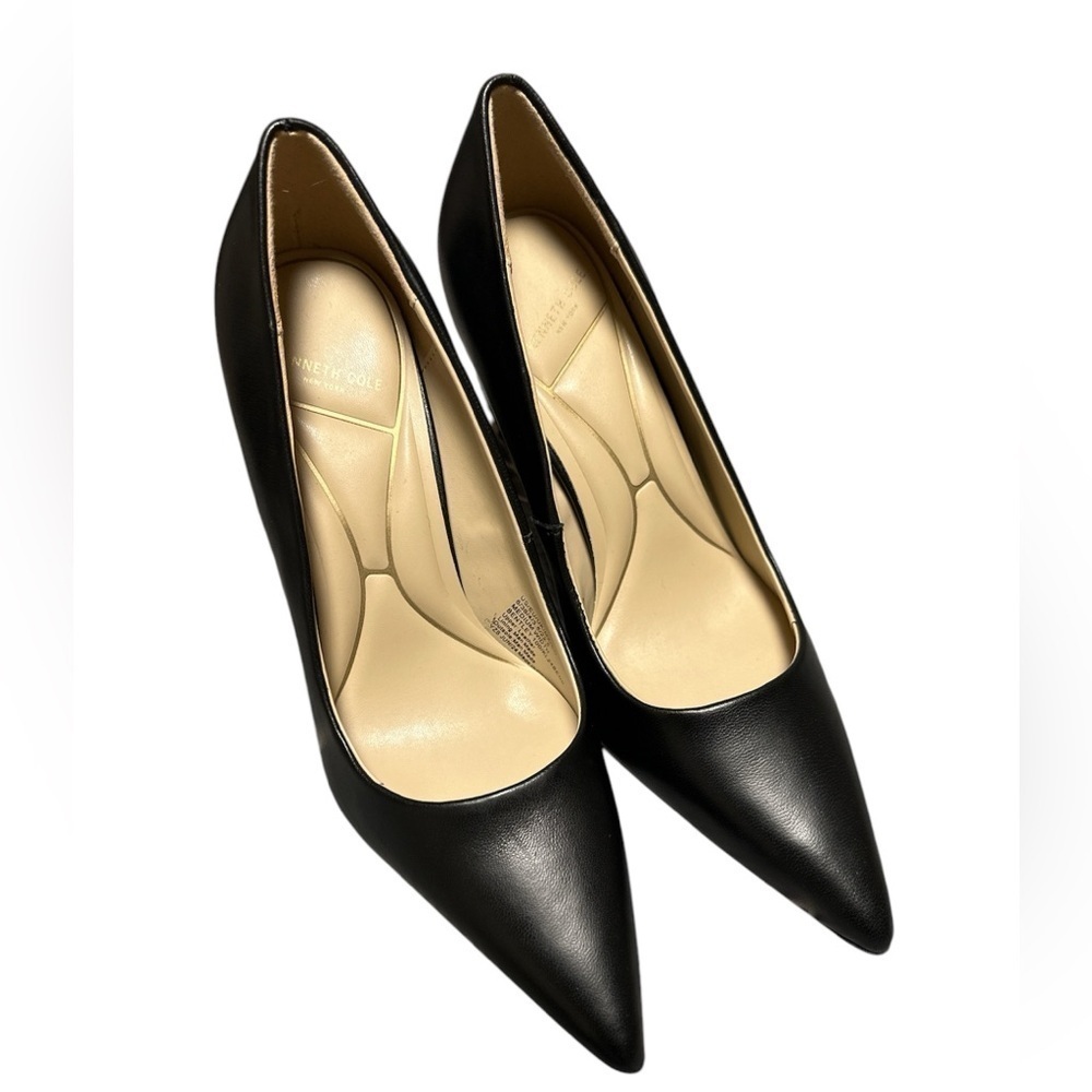 Kenneth Cole New York Women's Bentley 100 Pump - Size 6 - Picture 2 of 6